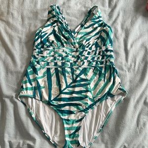 La Blanca one piece swimsuit